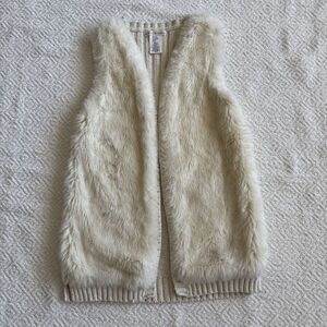Girl's MAX STUDIO Ivory Faux Fur Sleeveless Sweater Vest Size L 14